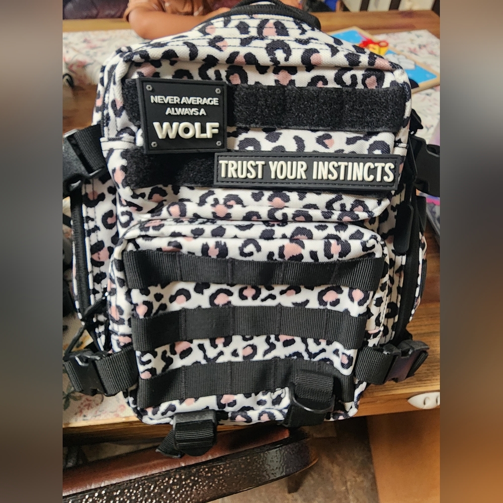 WOLFPAK 9L limited edition leopard backpack